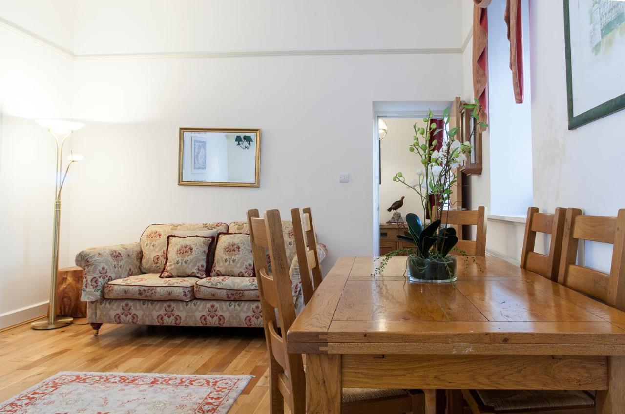 Loch Ness Moat House Apartments 奥古斯都堡 外观 照片